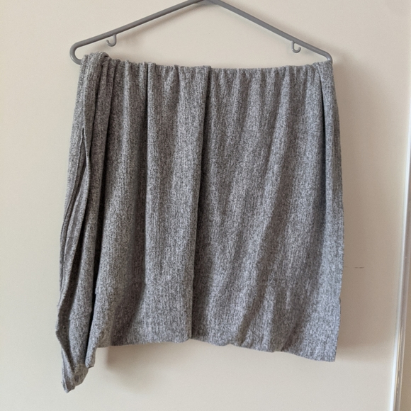 Aritzia Infinity Scarf - Picture 2 of 3